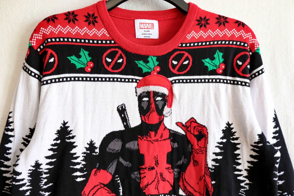 Чоловічий светр новорічний Дедпул Deadpool червоний санта світер XL