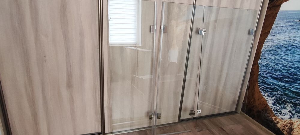 Parawan szklany składany