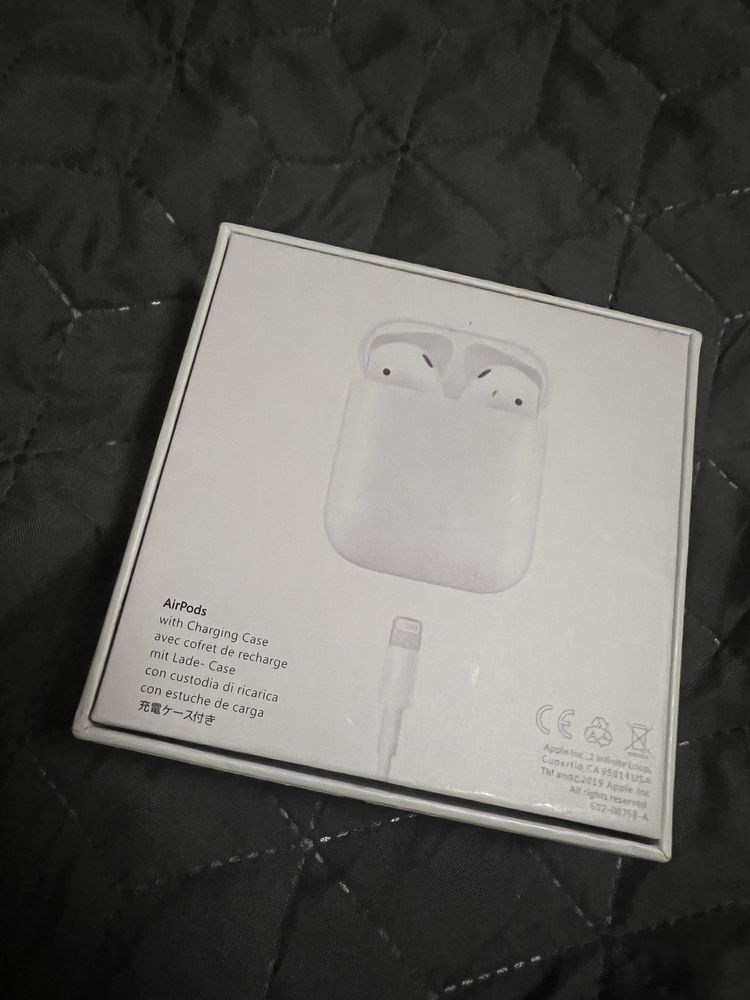 Наушники airpods apple