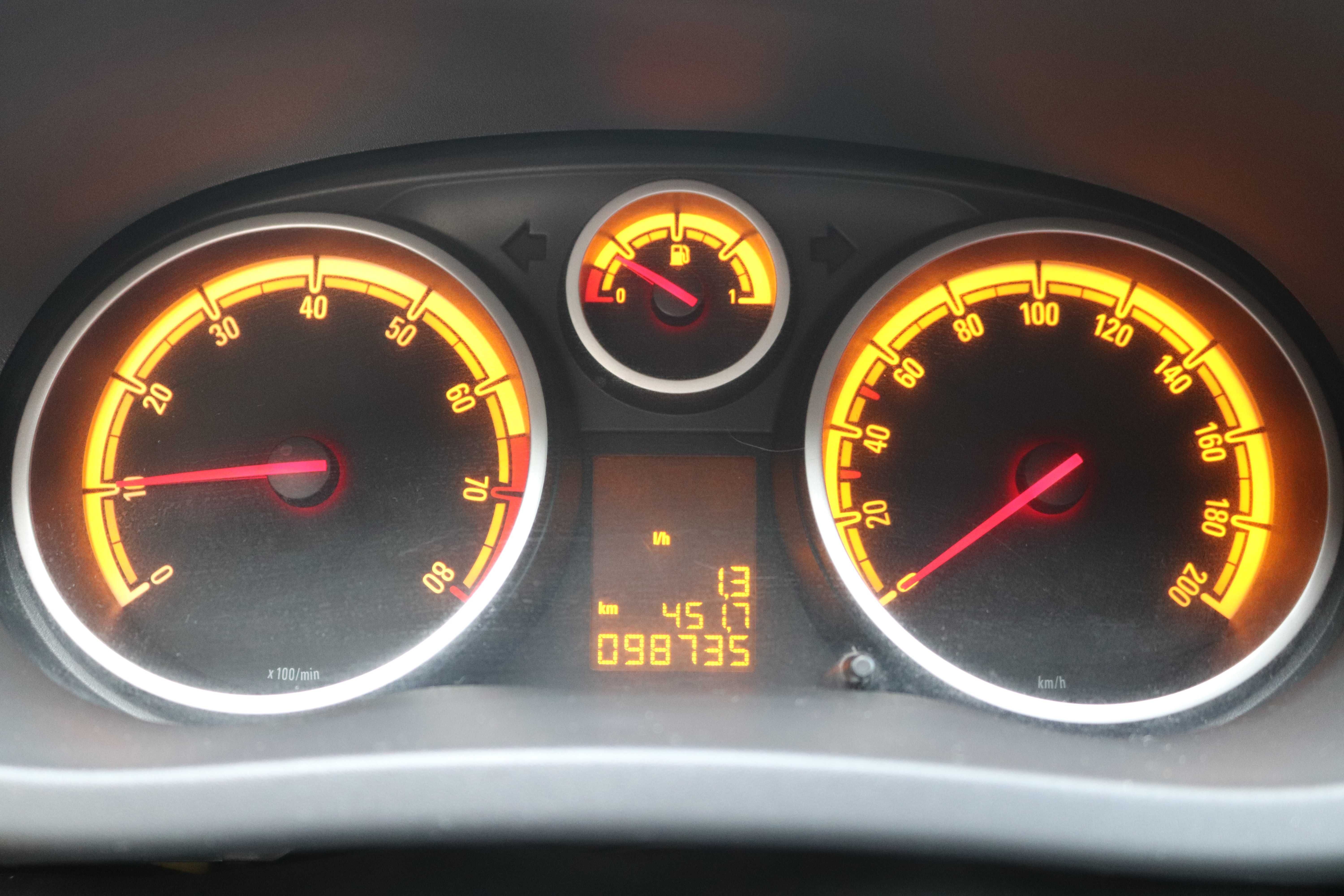 OPEL CORSA D 1.4 101 KM 2012 System Flex-Fix (bagażnik rowerowy)