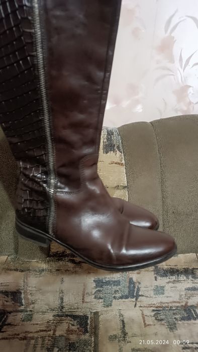 Женские коричневые демисезонные сапоги clarks кожа 39р. оригинал 2035