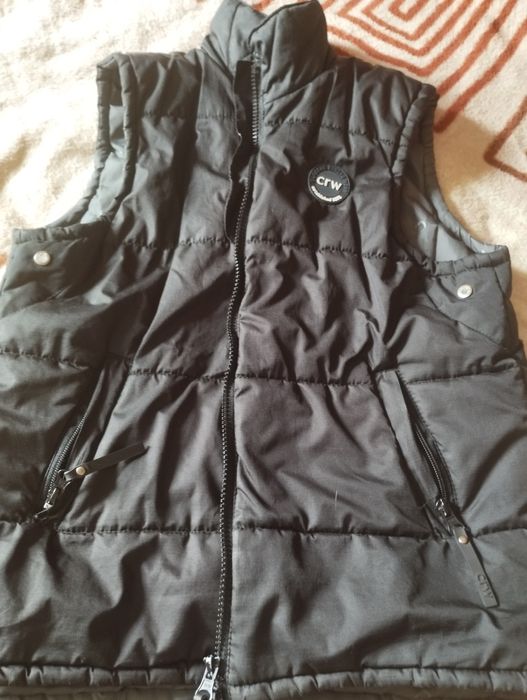 Продам жилетку дитячу