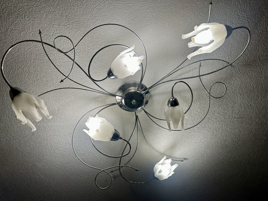 Люстра павук