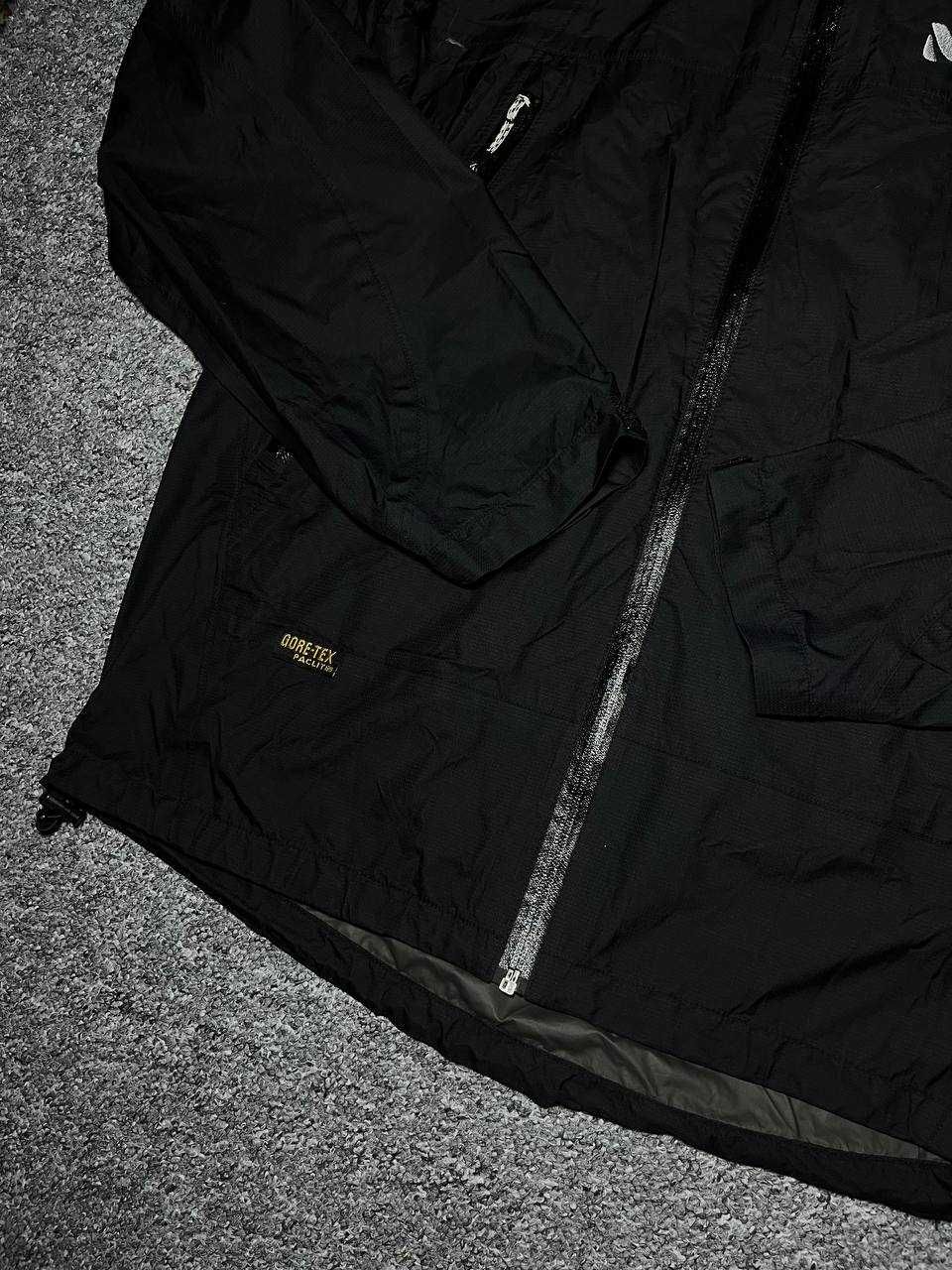Трекінгова куртка вітровка MILLET Easylight Gore Tex - XL