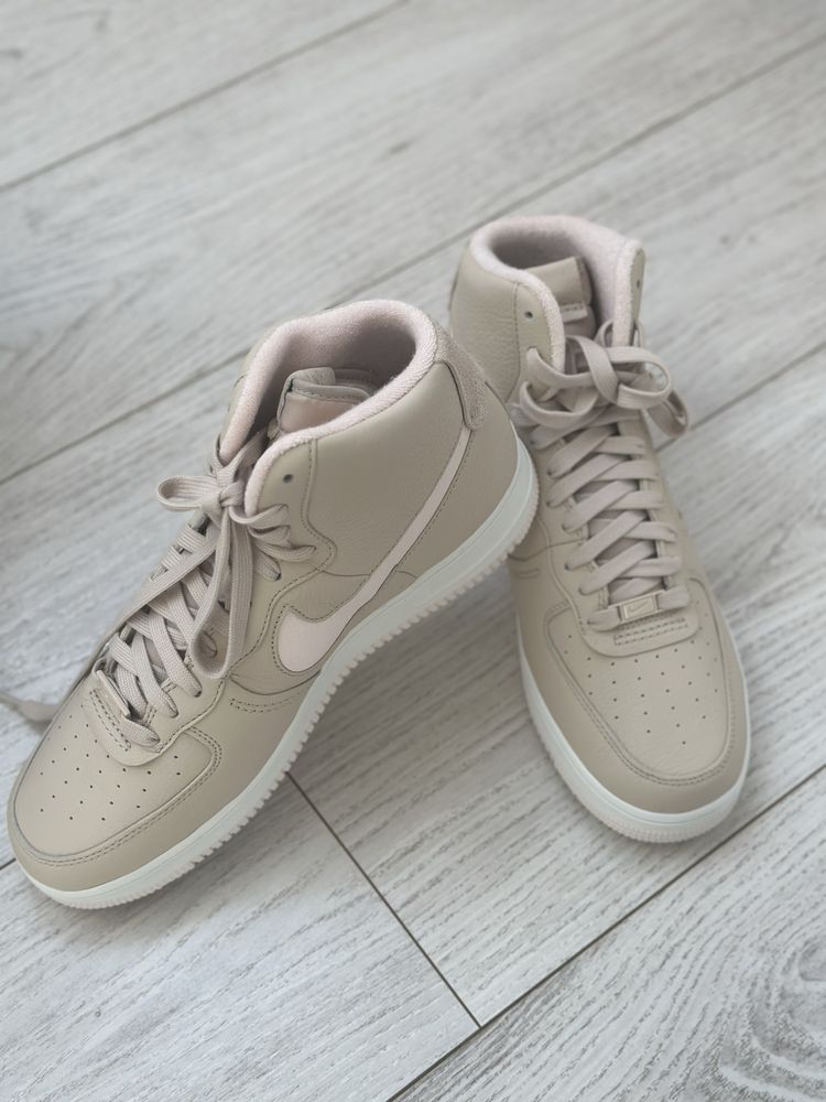 Оригінальні кросівки Nike Air Force 1 Sculpt