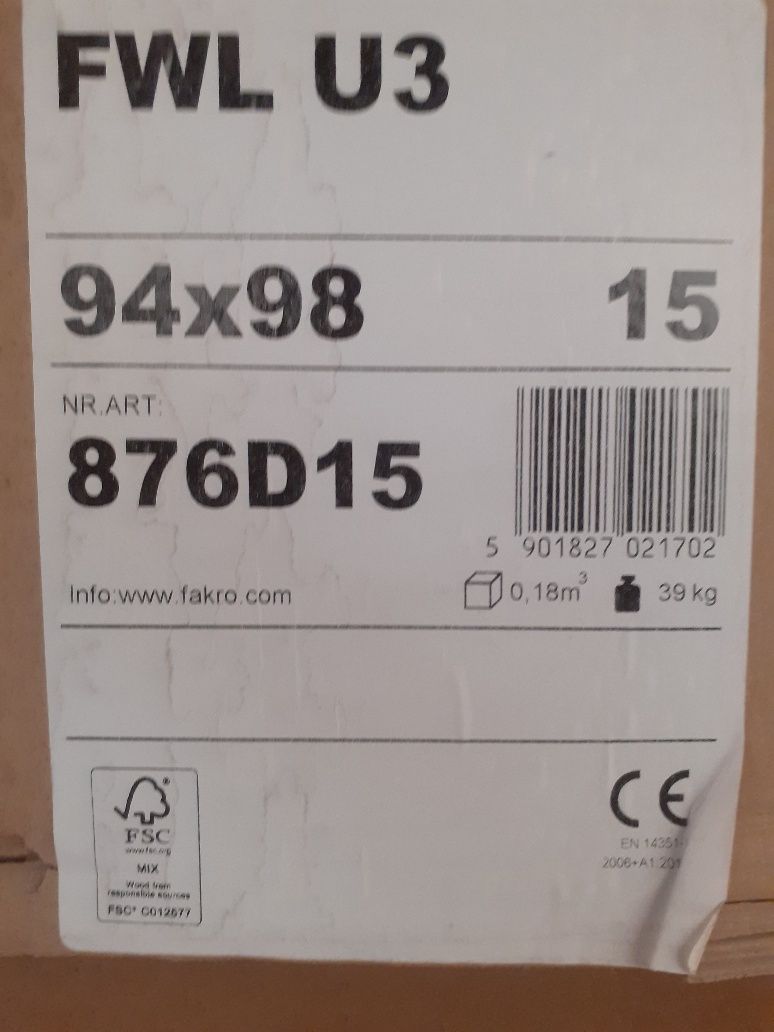 Okno dachowe Wyłaz FAKRO FWL U3 94x98 cm
