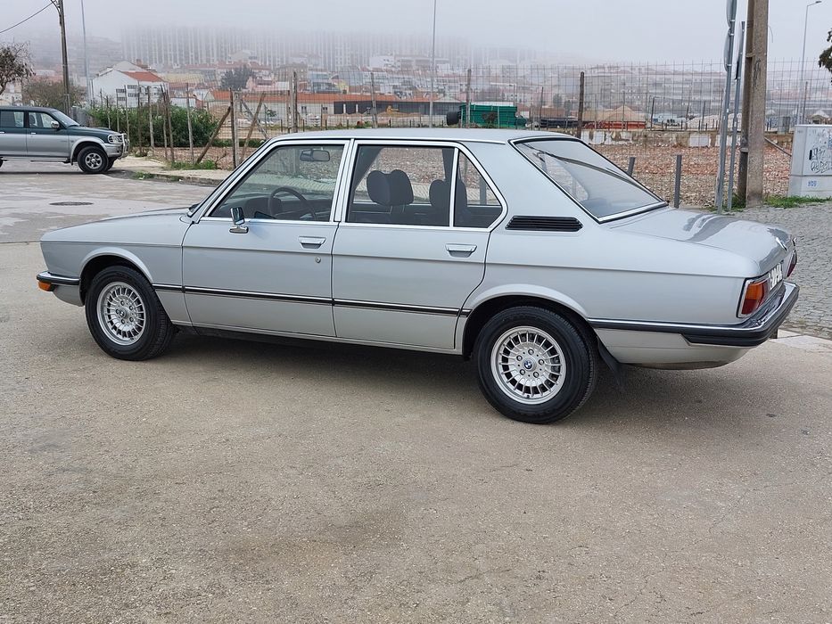 BMW 525i E12 1976