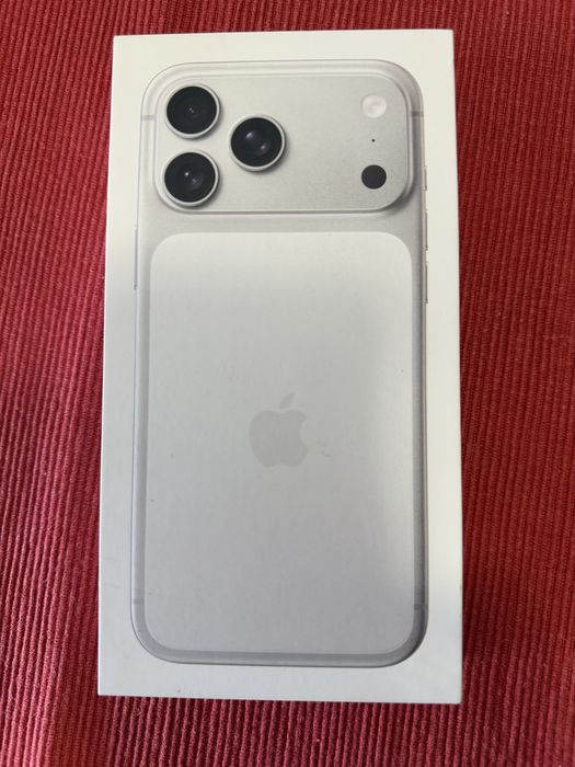 Iphones 17 pro max Silver 256gb selado