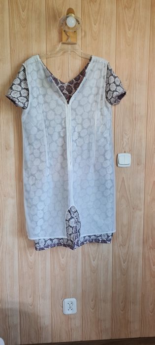 Sukienka XXXL z krótkim rękawem