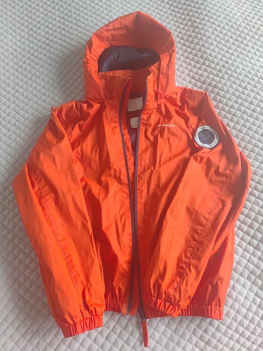 Kurtka przeciwdeszczowa decathlon rozmiar 143-152