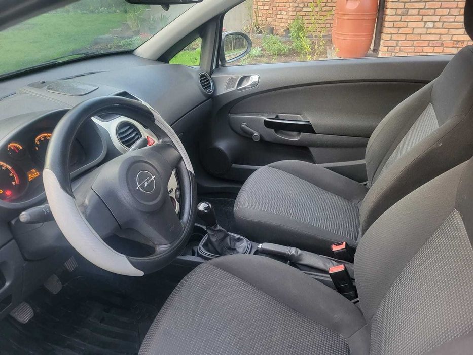 opel corsa D z kompletem kół zapasowych