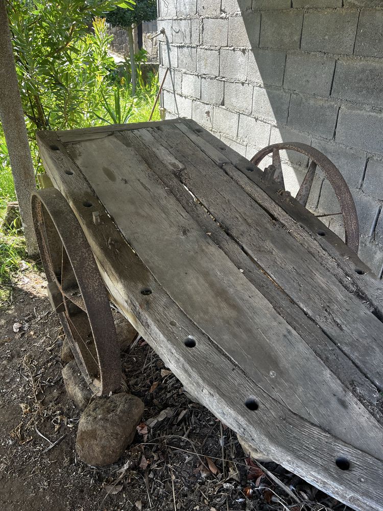 Carro de bois para restauro