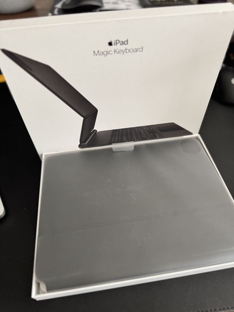Klawiatura Apple Magic Keyboard model A2261