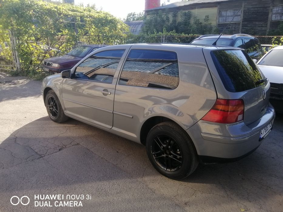 Volkswagen Golf 4 2.0 AKПП