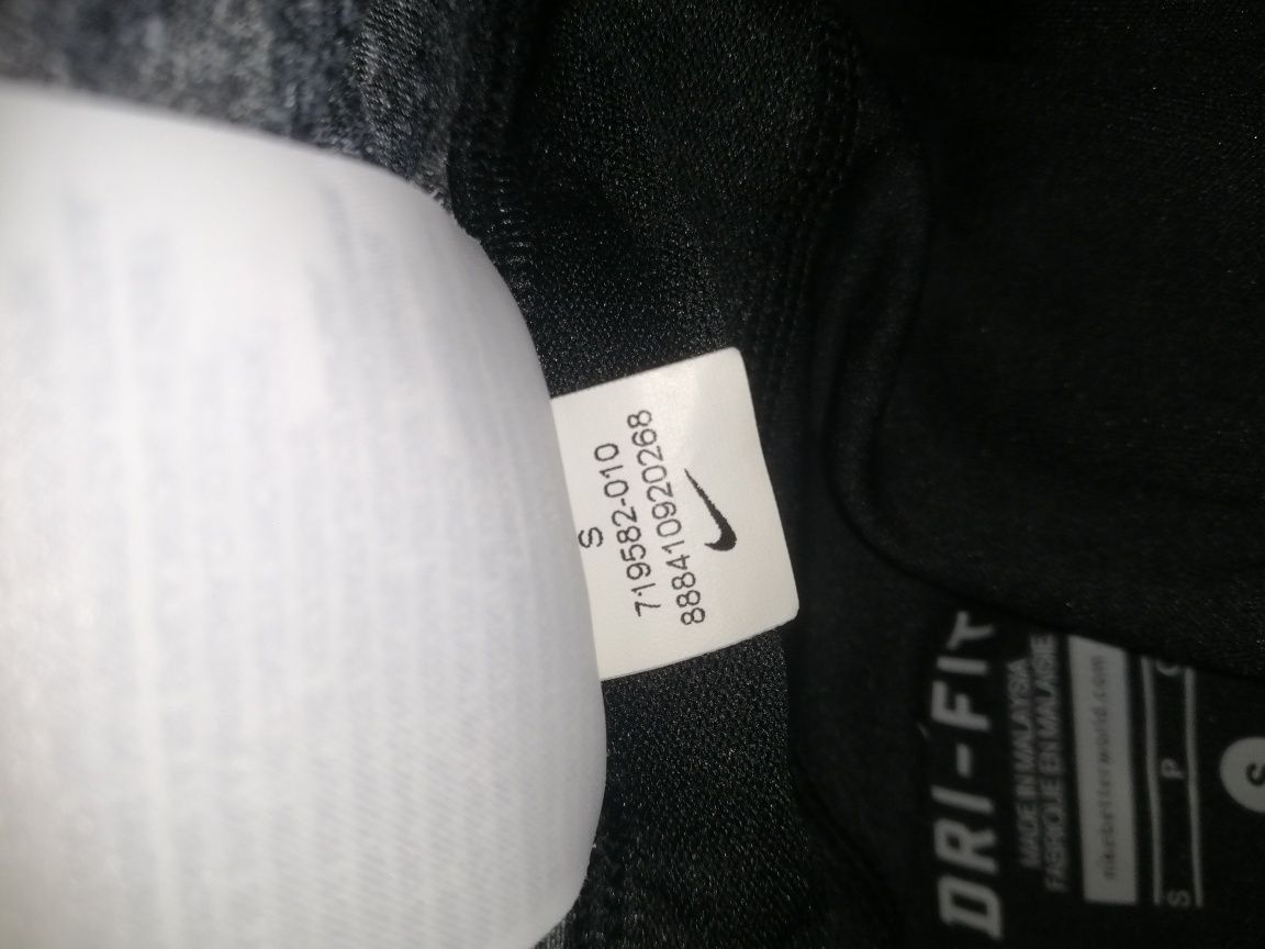 Женские спортивные Шорты Nike 3IN RIVAL SHORT. Размер S. Оригинал.