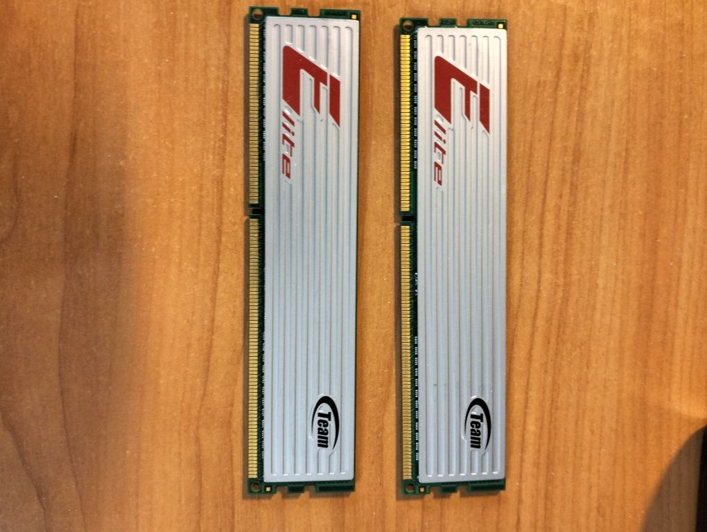 Оперативная память DDR-3, DDR-2.