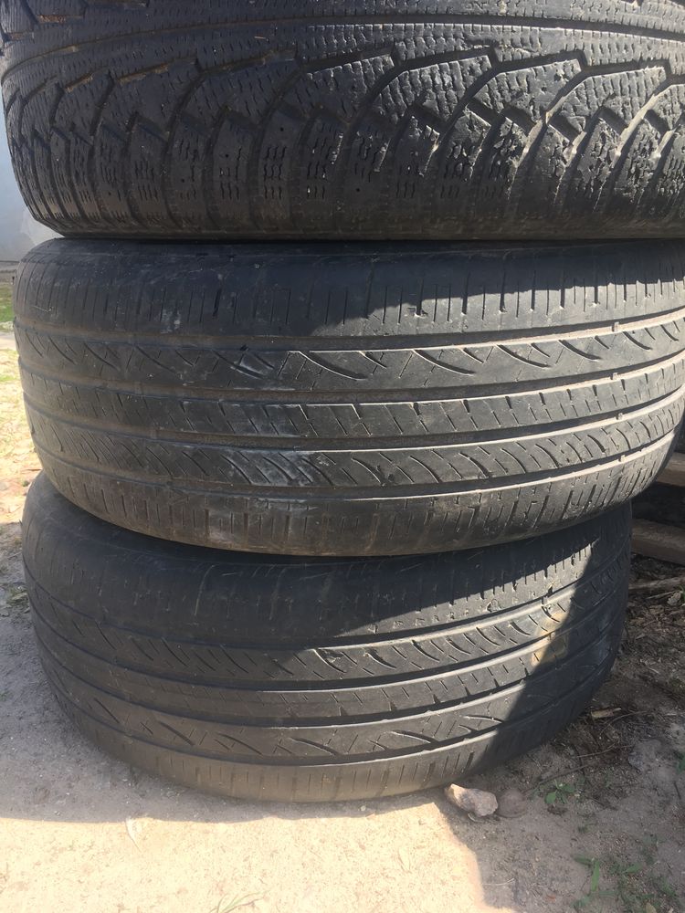 Комплект гуми резины nokian 275/55 R20 XL