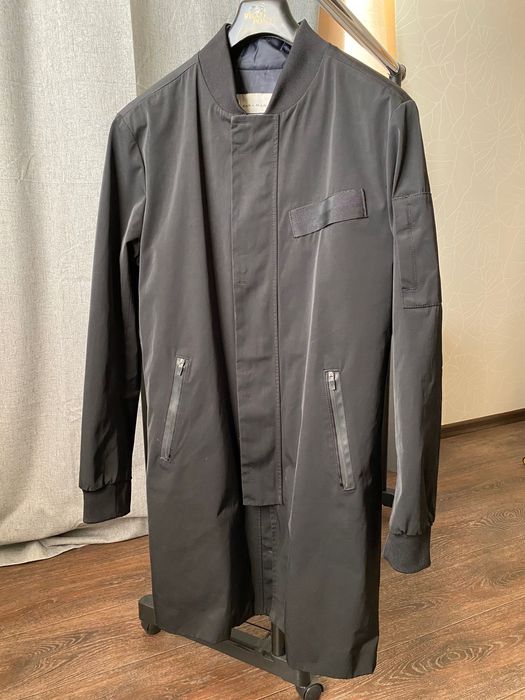 Чоловічий плащ ZARA