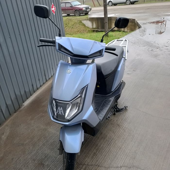 Електроскутер Aima f606