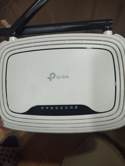 Бездротовий роутер TP-Link, стабільний сигнал і просте налаштування.