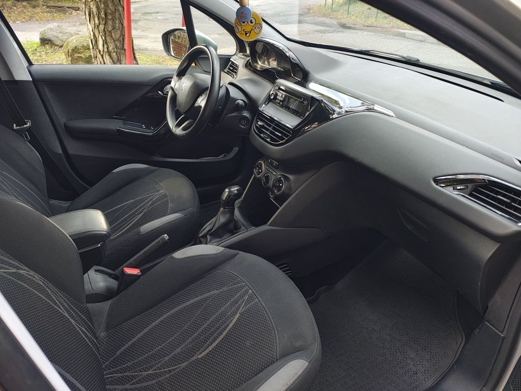 Peugeot 208 1.4 HDi Salon PL