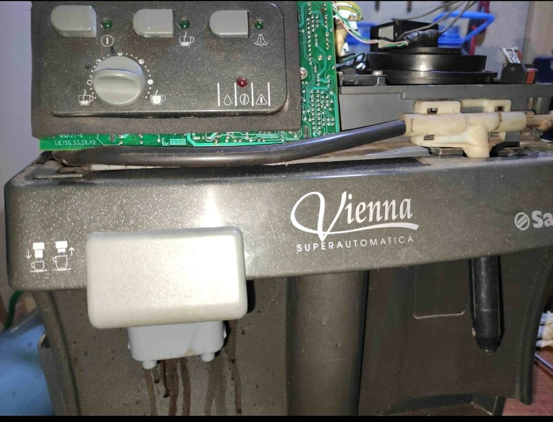Запчасти на saeco vienna запчастини плата кавомолка бойлер помпа