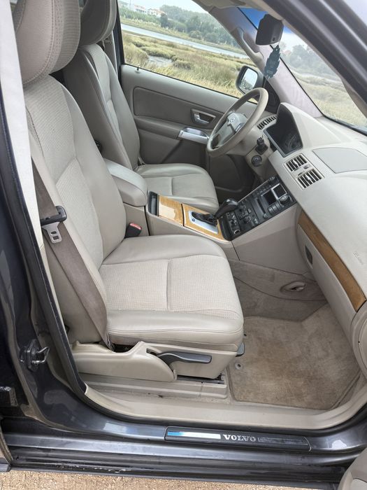 Volvo XC90 Core - 05