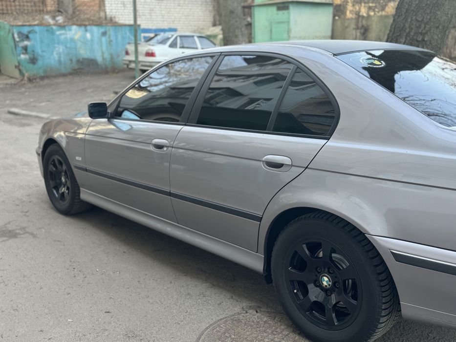 Продам свою Бмв Е39 2.0 (5 series)