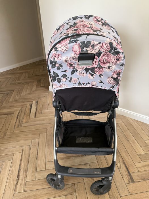 Spacerówka Cavoe Osis 2.0 w kwiaty