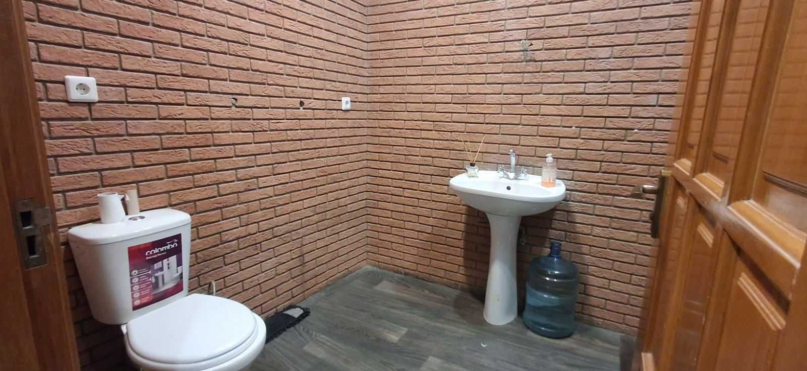 м. Лыбидская 50м 1 этаж Фасад S=150м2 Банк Магазин Клиника Шоу Аптека