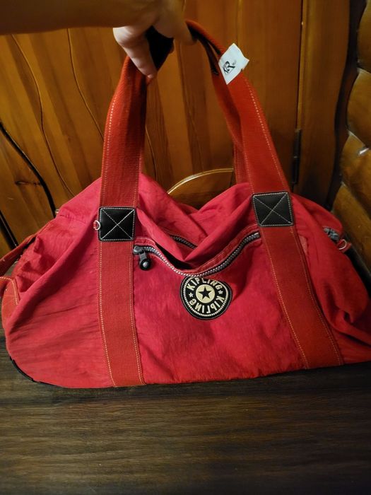 Сумка на колёсиках большая  с дефектом