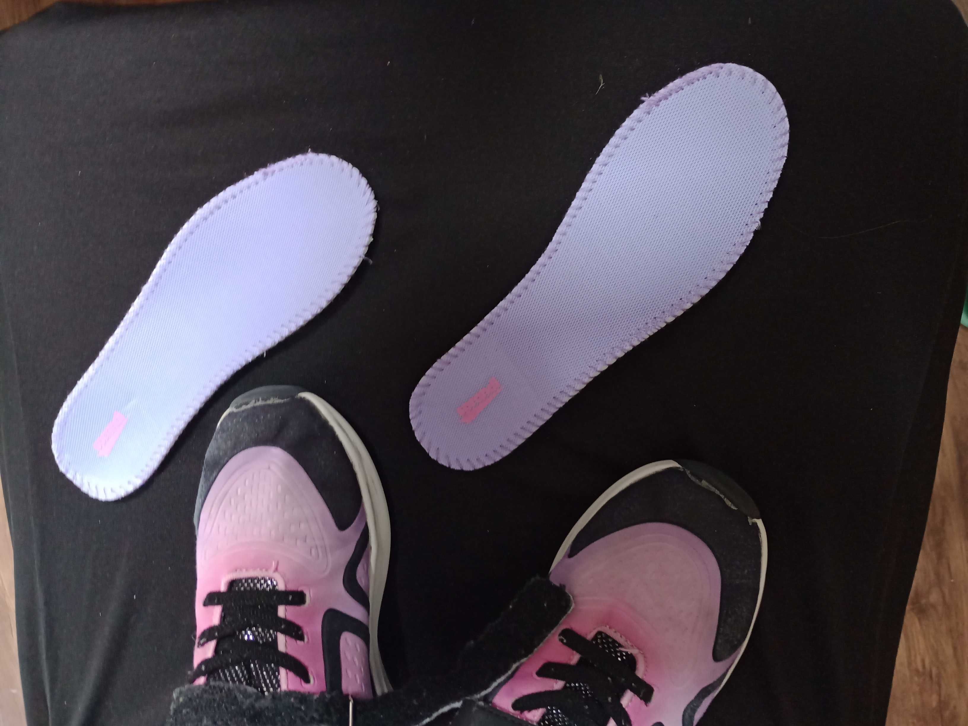 Adidasy Sprandi rozmiar 33 świecące
