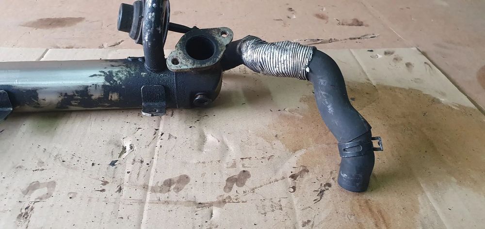 Chłodniczka spalin zawór EGR VW Passat B6 2.0 TDI 03G131512S