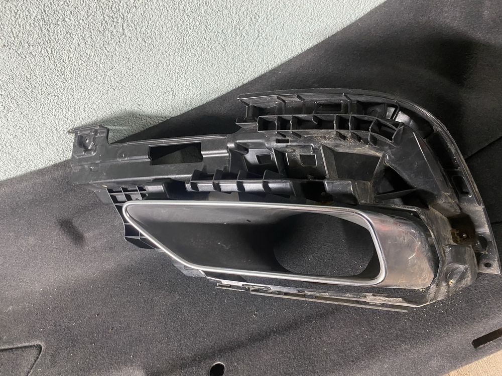 Końcówka wydech Audi A4 B9 Lewa i prawa strona kompletne