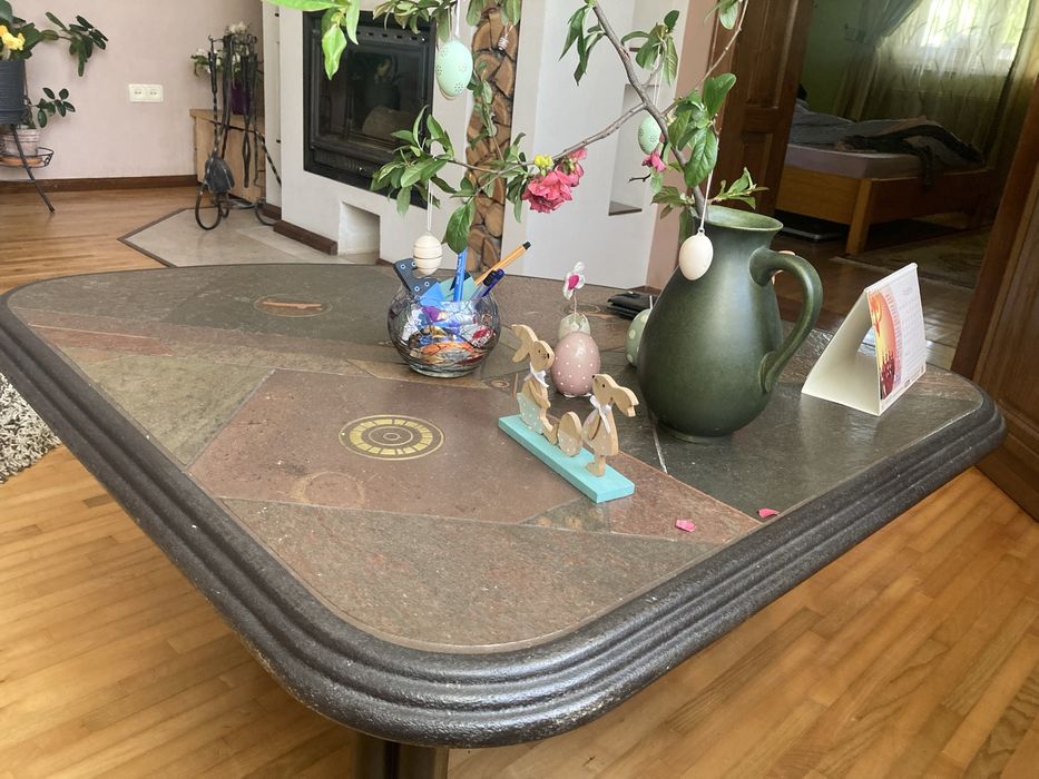 Стіл кавовий, оригінальний з природнього каменю