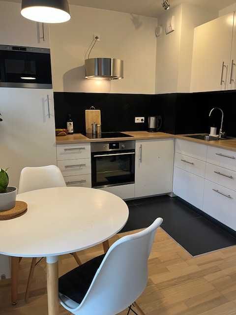 Funkcjonalna i klimatyczna kawalerka na sprzedaż - Czyżyny, Kraków