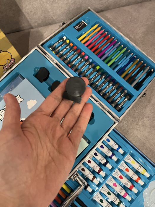 Набір для малювання 106 предметів з мольбертом