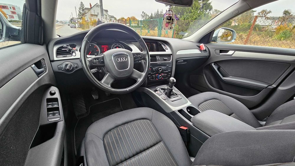 Audi A4 B8 2.0 TDI / Klima / Zadbany / Nowe sprzęgło / 2 kpl opon !!