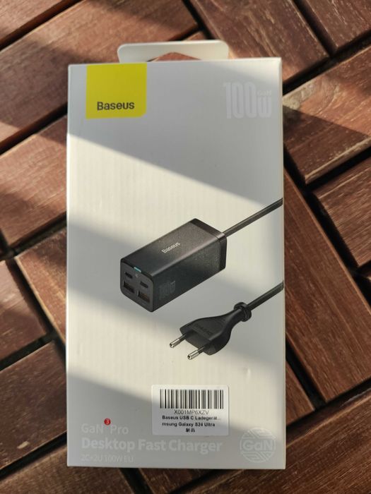 BASEUS GaN3 Pro Ładowarka 2X USB 2XUSB-C QC 20 V 100W