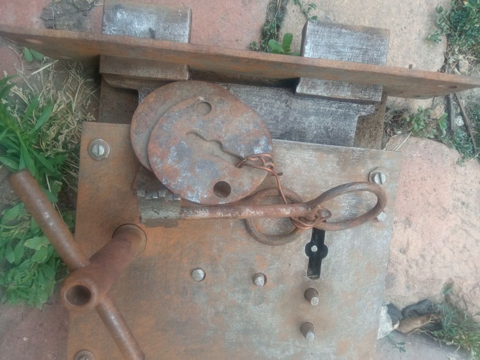 Замок от сейфа СССР