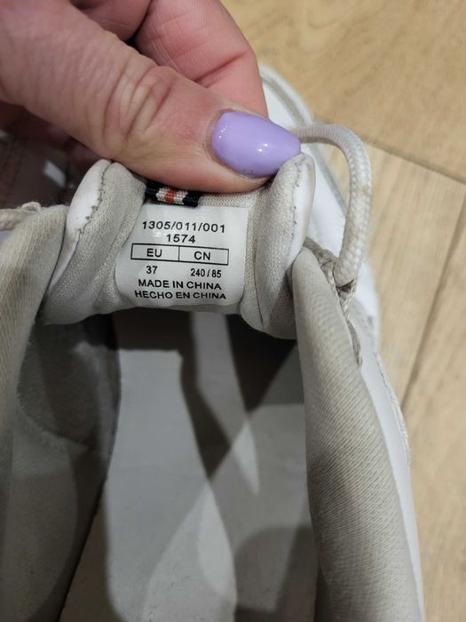 кросівки pull&bear 37 р/24 см білі