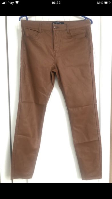 Stradivarius Zara brązowe spodnie skórzane High waist 42 14