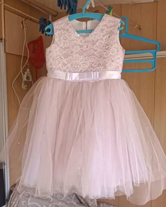 Пышное платье для девочки 5/6 лет