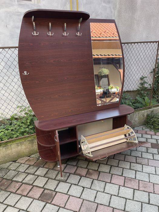 Дерев'яна вішалка з дзеркалом та тумбою для взуття