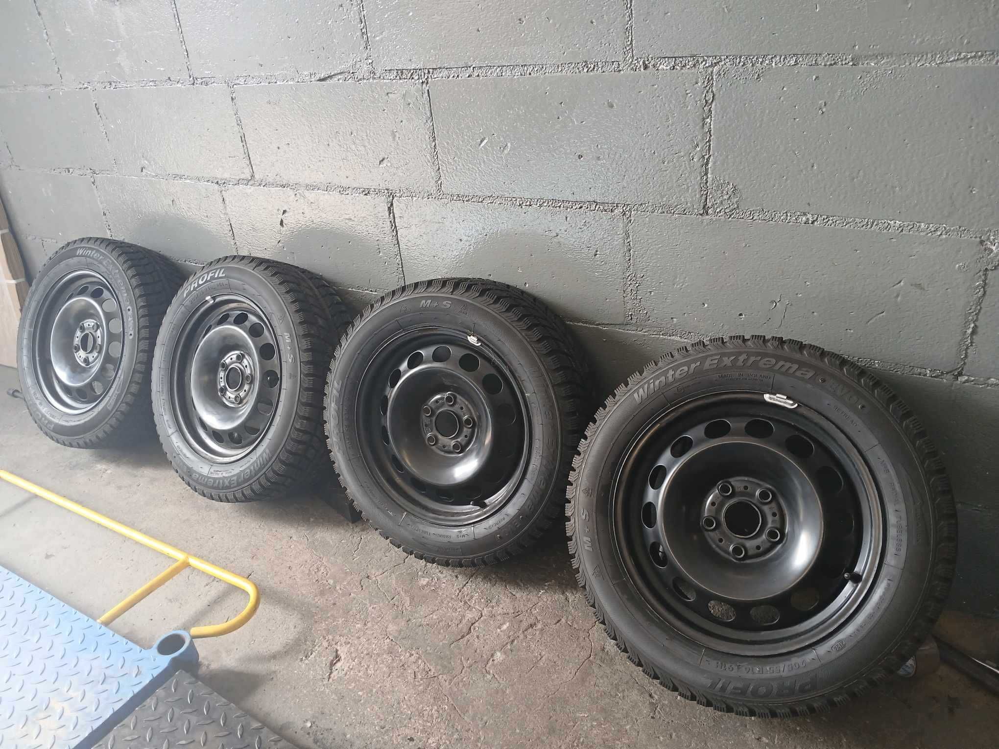 Gotowe koła 16 5x112 (NOWE OPONY) Vw Golf Touran Passat Skoda Audi