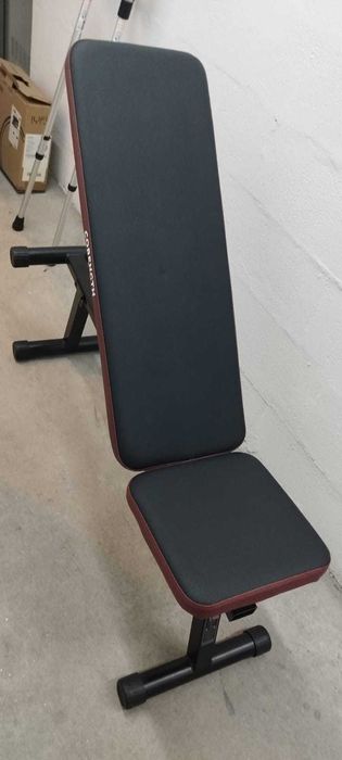 Banco de musculação e anilhas montáveis