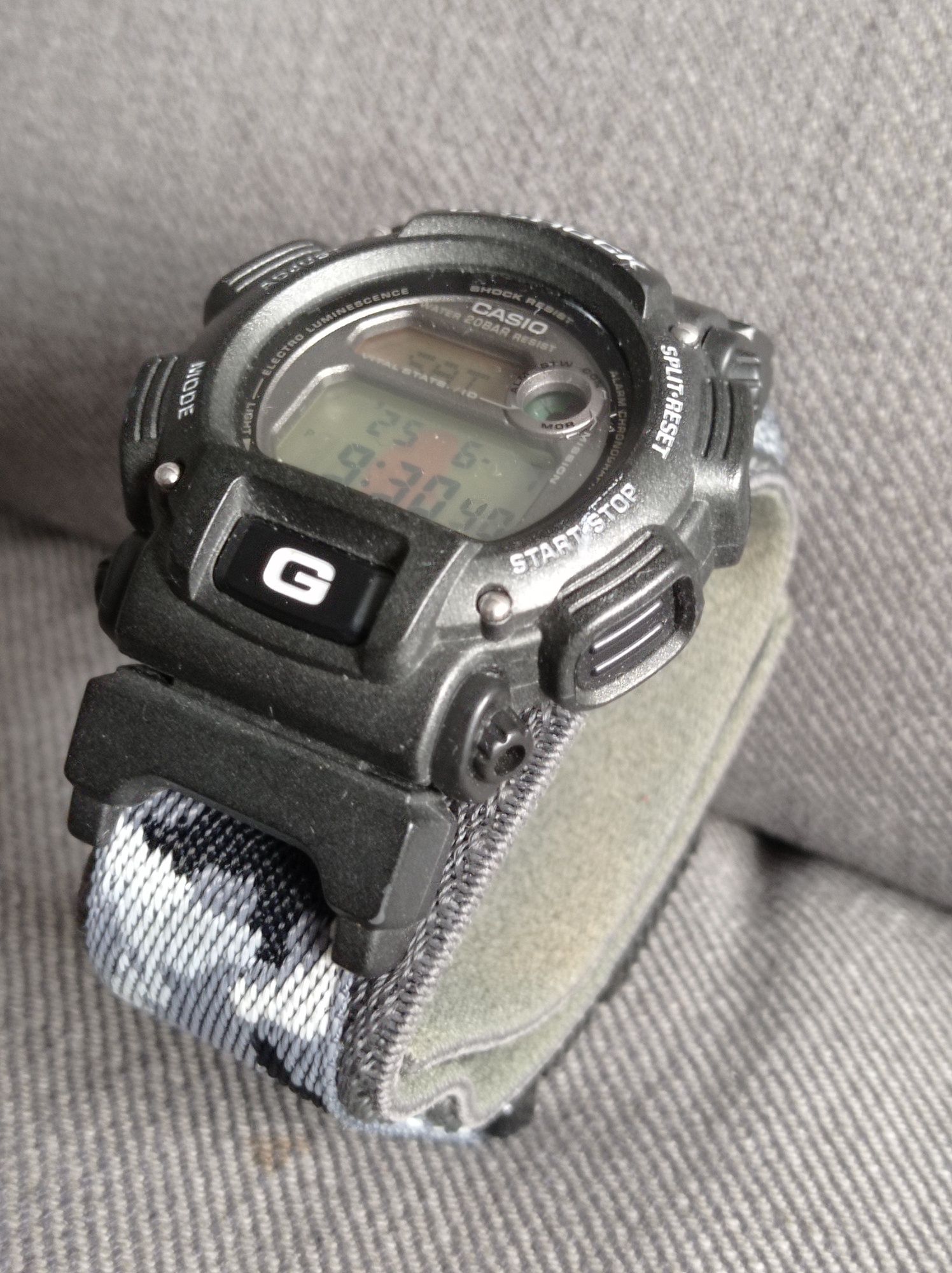 Japoński CASIO G SHOCK DW-8800MM oryginał w super stanie i cenie