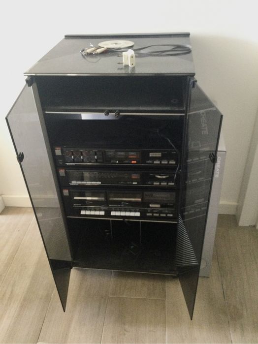 Aparelhagem SANYO vintage 1985/86 c/ colunas e móvel original