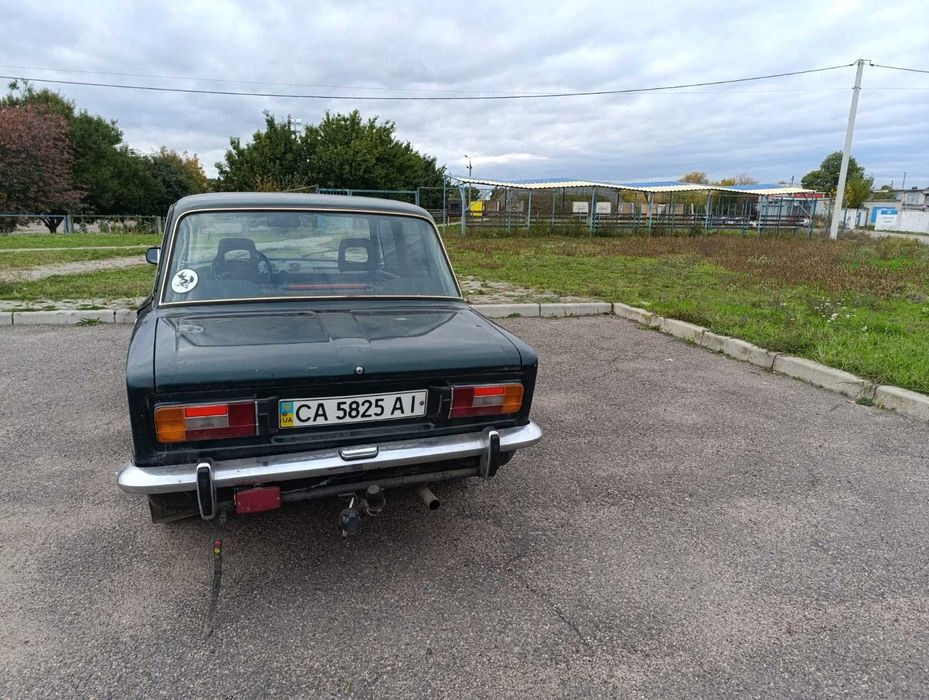 Автомобіль ВАЗ 2103