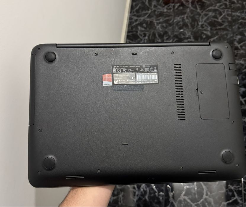 Computador ASUS i7-7500U SSD